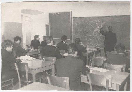 ТМУРП  - занятия в кабинете астрономии  - 1964 год