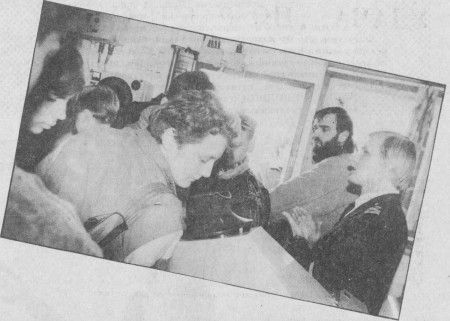 Юнги в штурманской рубке на учебном судне Крузенштерн – 03 10 1991