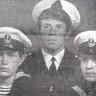 Бахарев  Геннадий Федорович электромеханик  с курсантами ТМУРП сыновьями Сергеем и Владимиром - сентябрь 1968